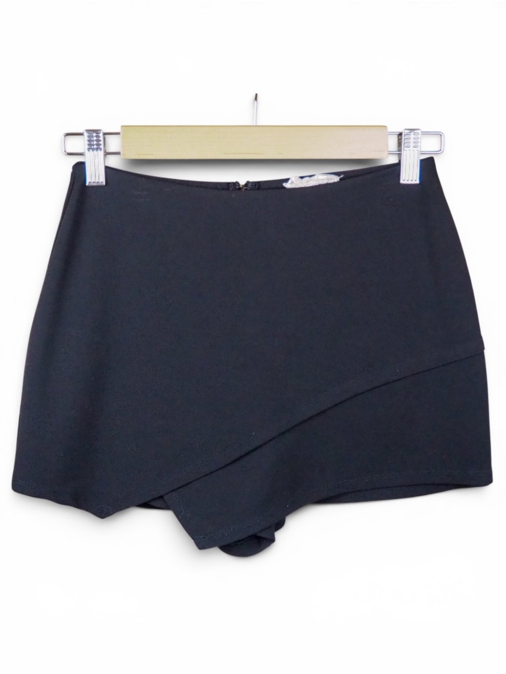 Vestique Black Mini Skort with Wrap Front Women Size S Preppy Back-to-school